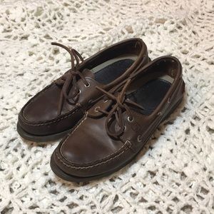 Men’s leather Sperry slip-ons